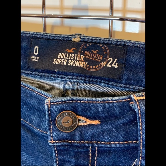 Hollister Dark Blue Distressed Skinny Jeans - Picture 4 of 7